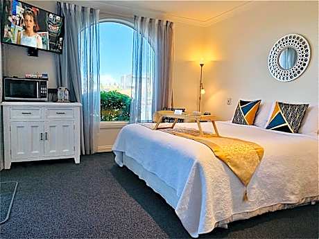 Superior King Room 3