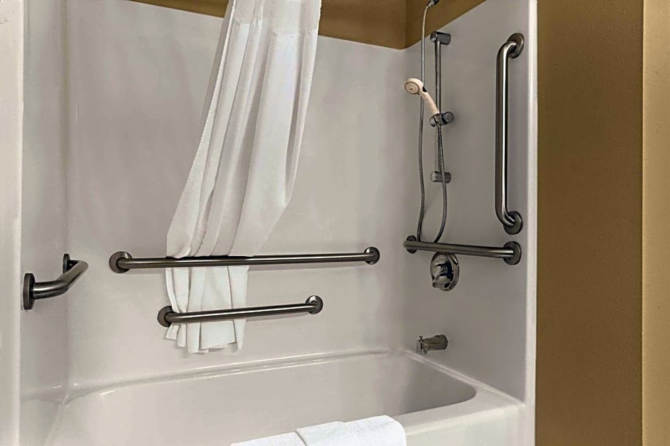 Country Inn & Suites by Radisson, Albert Lea - Austin