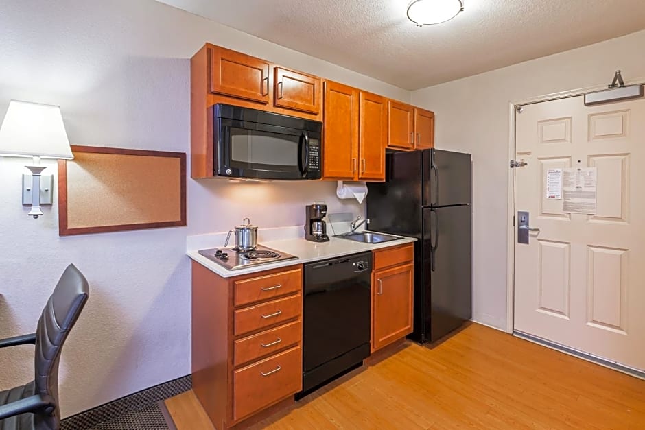 Candlewood Suites Owasso, an IHG Hotel
