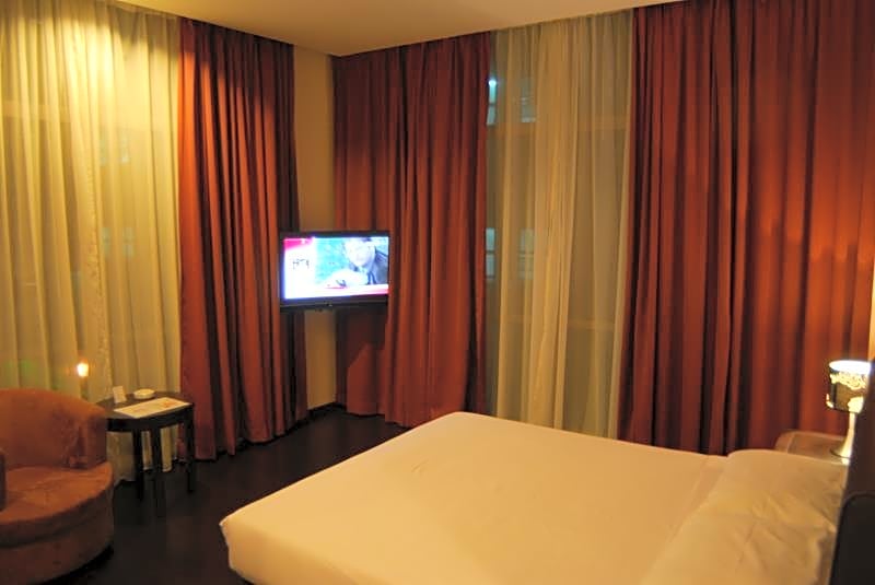 Manja Hotel