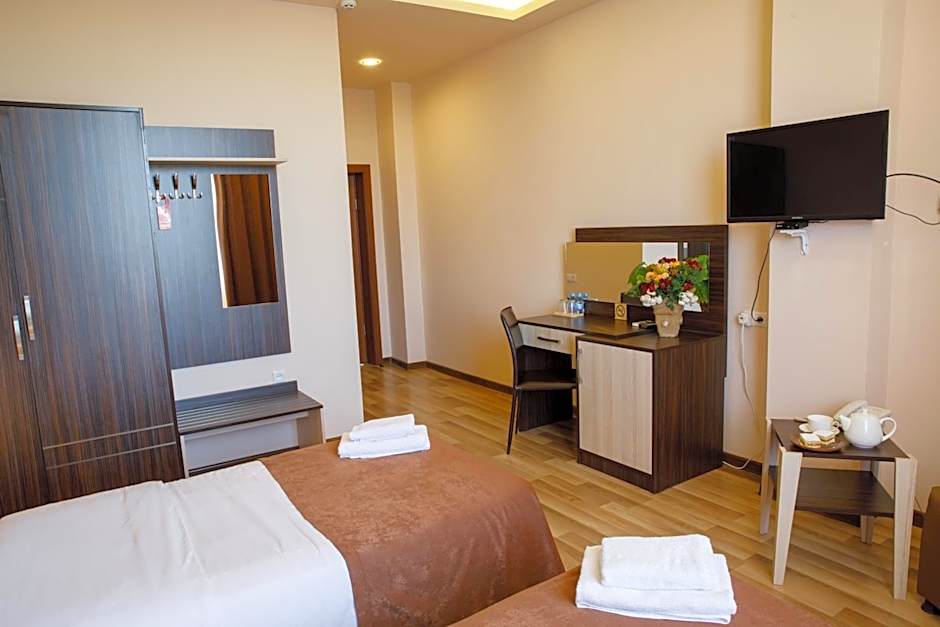 Olympia Garden Hotel