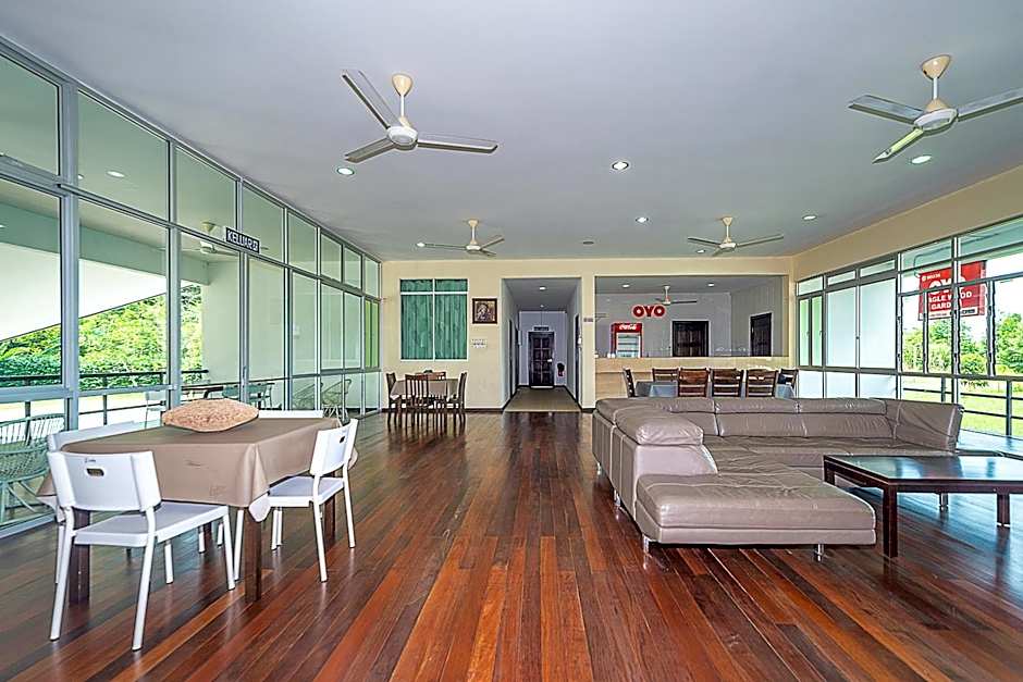 OYO 90036 Eagle Wood Garden