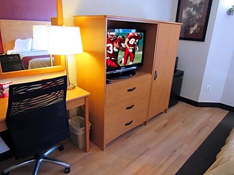 Deluxe King Bed Non-Smoking