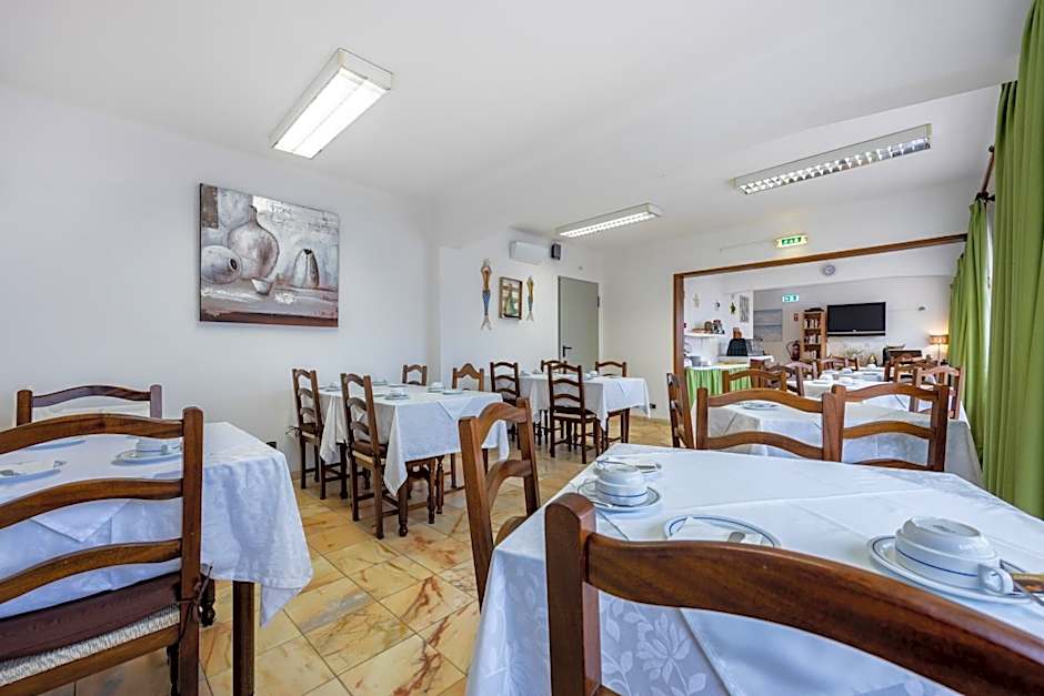 Hotel Residencial Salema