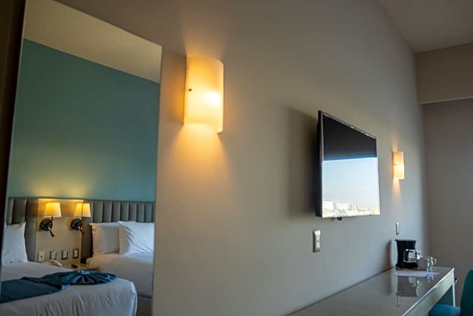Varali Grand Hotel