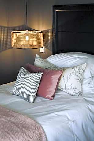 Deluxe Double with River View