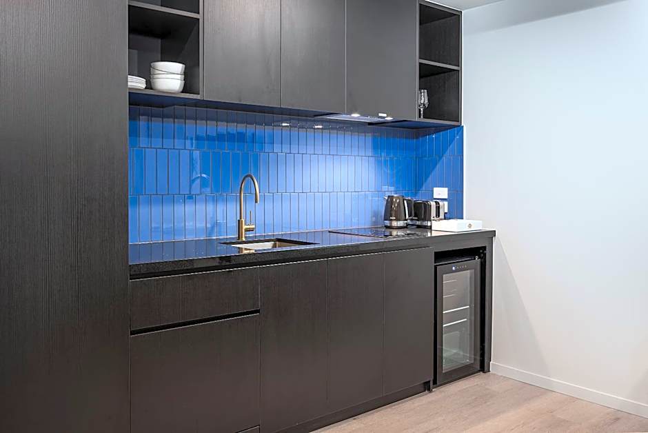 Oros Hotel and Apartments