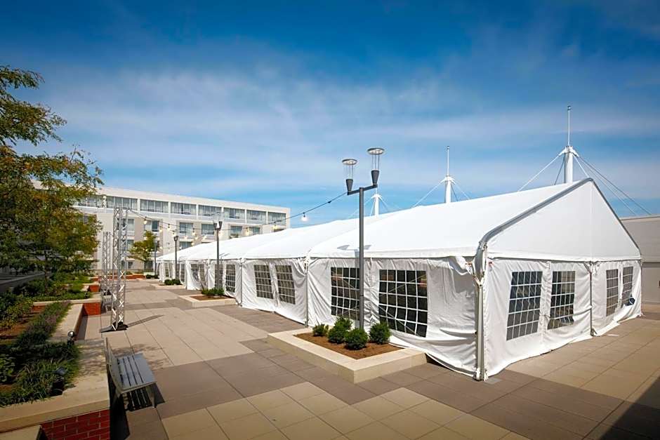 Courtyard by Marriott Erie Bayfront