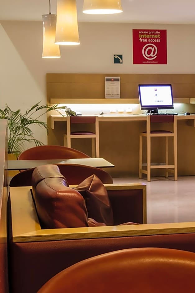 Hotel ibis Porto Sao Joao