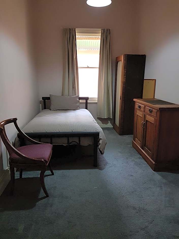 Holmhurst Guest House