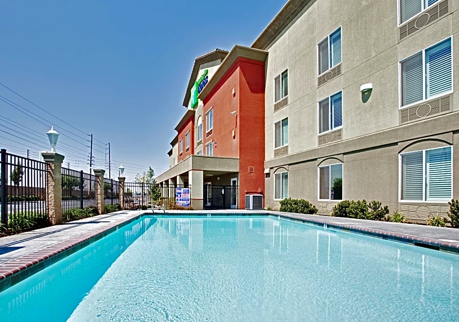 Holiday Inn Express Hotel & Suites Modesto-Salida By IHG