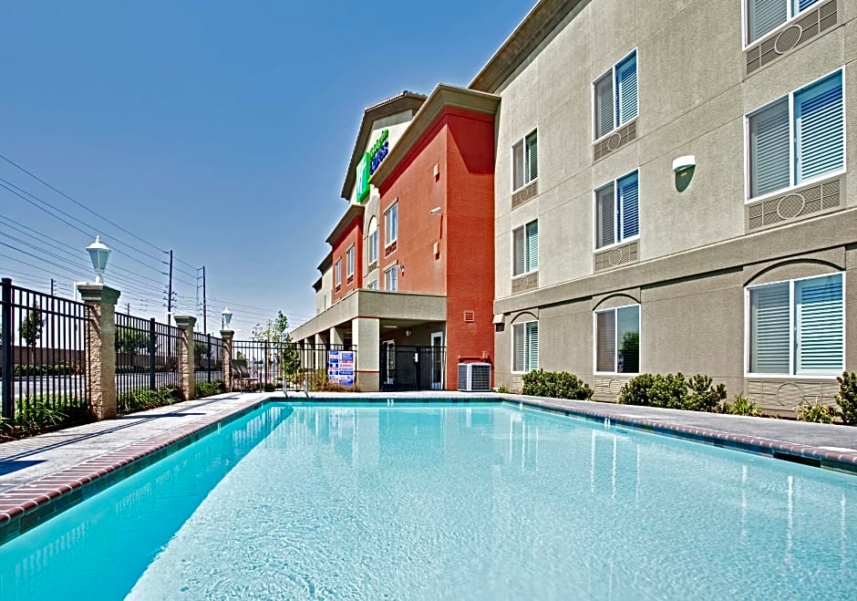 Holiday Inn Express Hotel & Suites Modesto-Salida