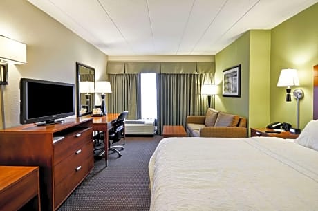 2 Queen Beds Nonsmoking