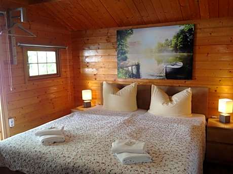 Bungalow with Garden View