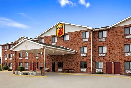 Super 8 by Wyndham Bowling Green