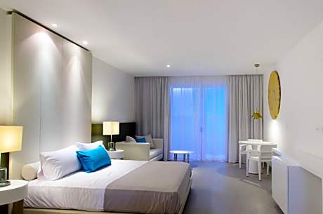 Deluxe Junior Suite