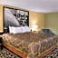 Super 8 by Wyndham Pasadena