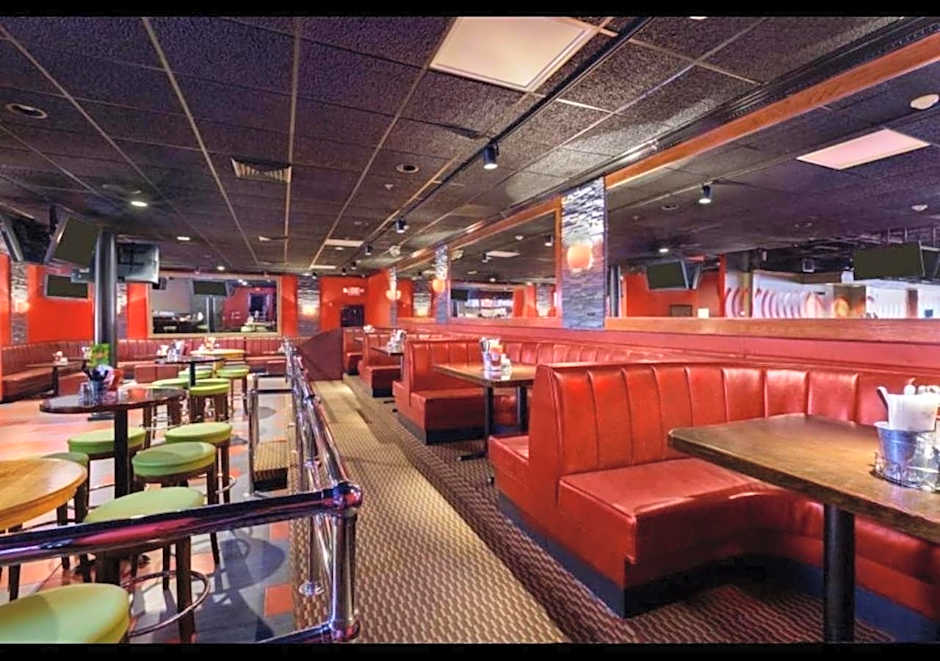 Ramada by Wyndham Rochelle Park Near Paramus