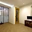 Avenue Hotel