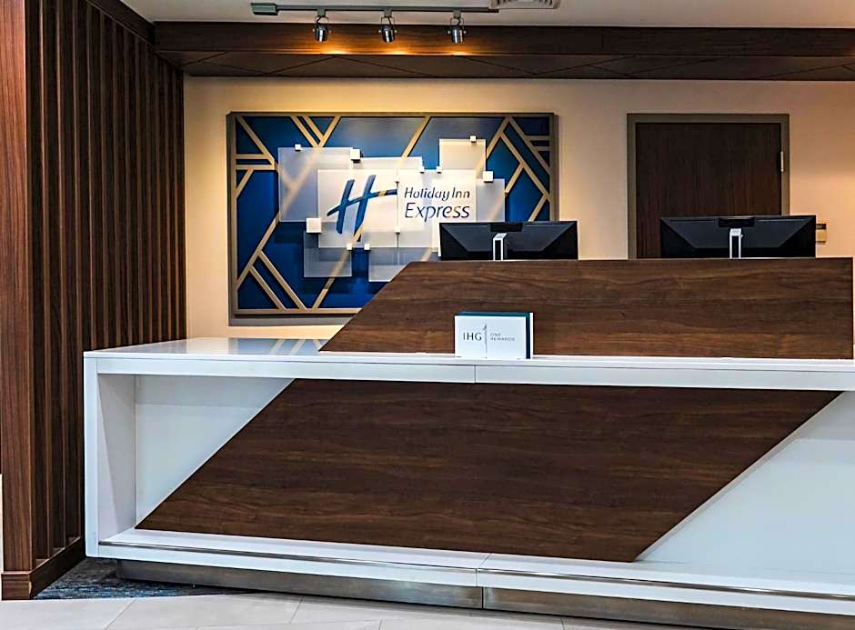 Holiday Inn Express Frazer - Malvern By IHG