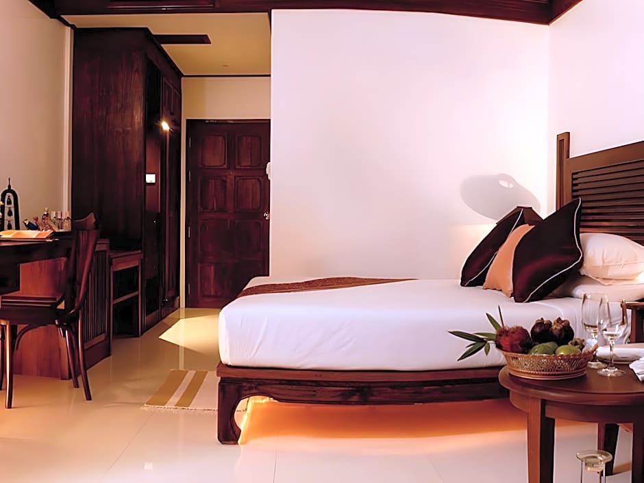 Safari Beach Hotel - SHA Extra Plus