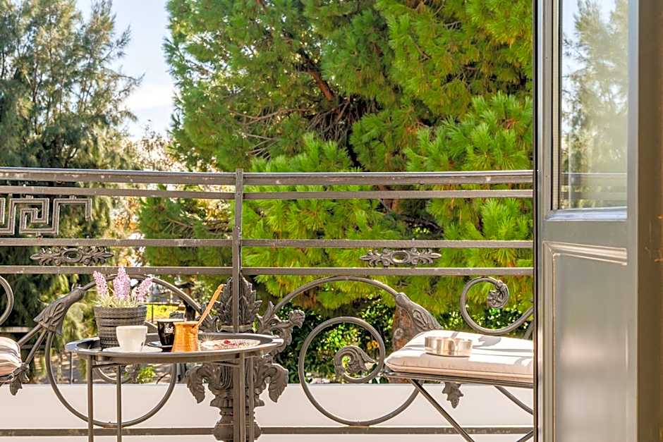 Panellinion Luxury Rooms