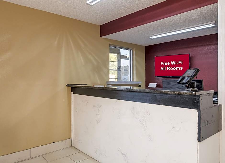 Red Roof Inn Acworth - Emerson / LakePoint South