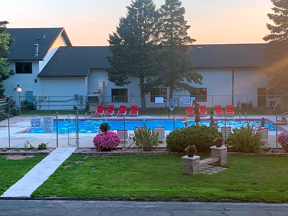 Trails End Motel