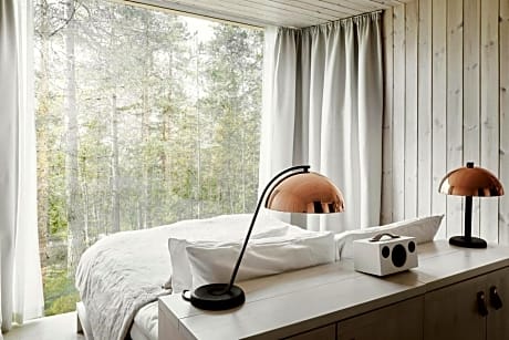Arctic TreeHouse Hotel