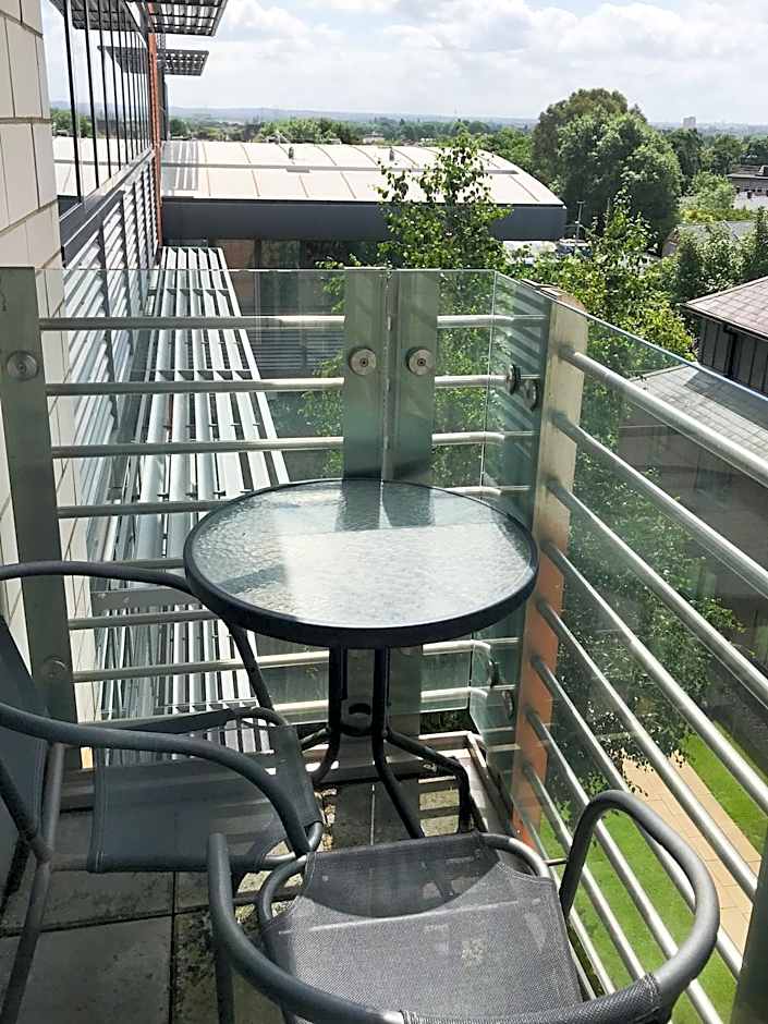 Roomspace Serviced Apartments - The Courtyard