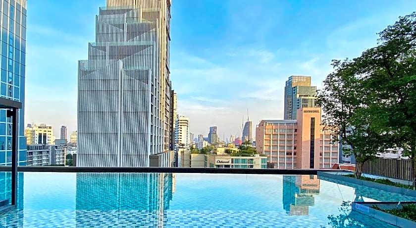 Oakwood Suites Bangkok