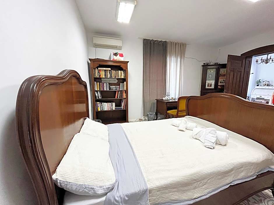 Beehive Hotel and CoWorking