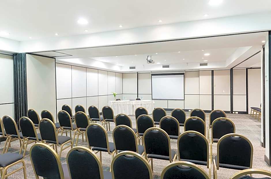 Loi Suites Recoleta Hotel