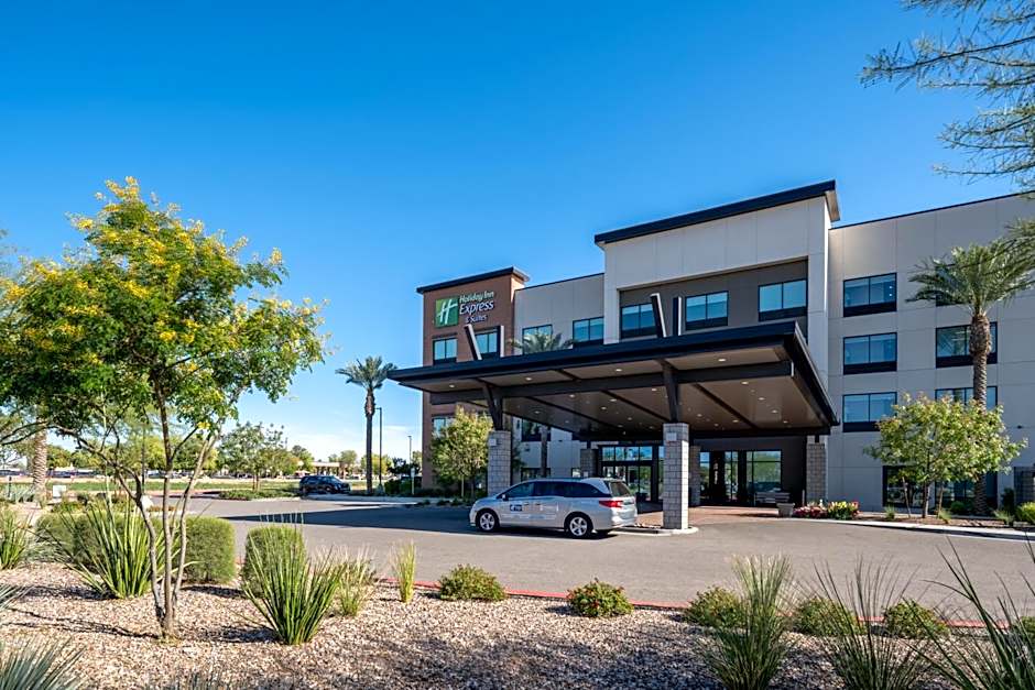 Holiday Inn Express and Suites Gilbert Mesa Gateway Airport By IHG