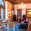 The Raphael Hotel, Autograph Collection by Marriott