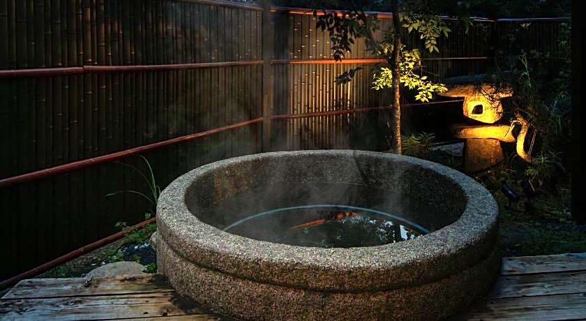 FUJIYAMA INN CONIFER