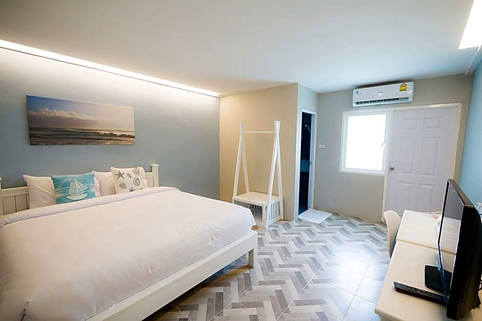 THE HABITAT HOSTEL