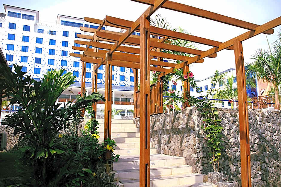 Best Western Plus Serene Atlantic Hotel