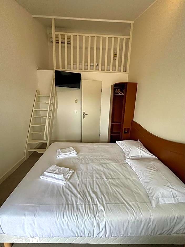 Halte Hotel