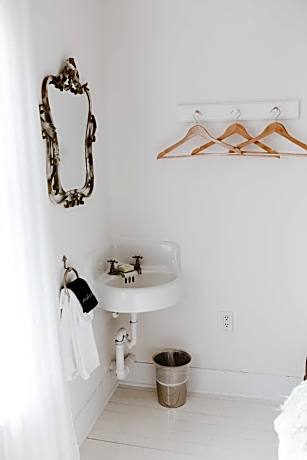 Queen Room with Shared Bathroom