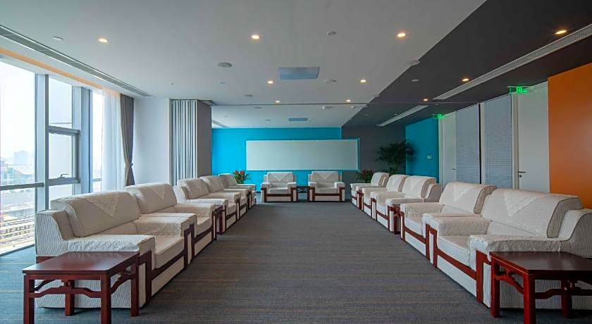 Holiday Inn Express Qingdao Innovation Park By IHG