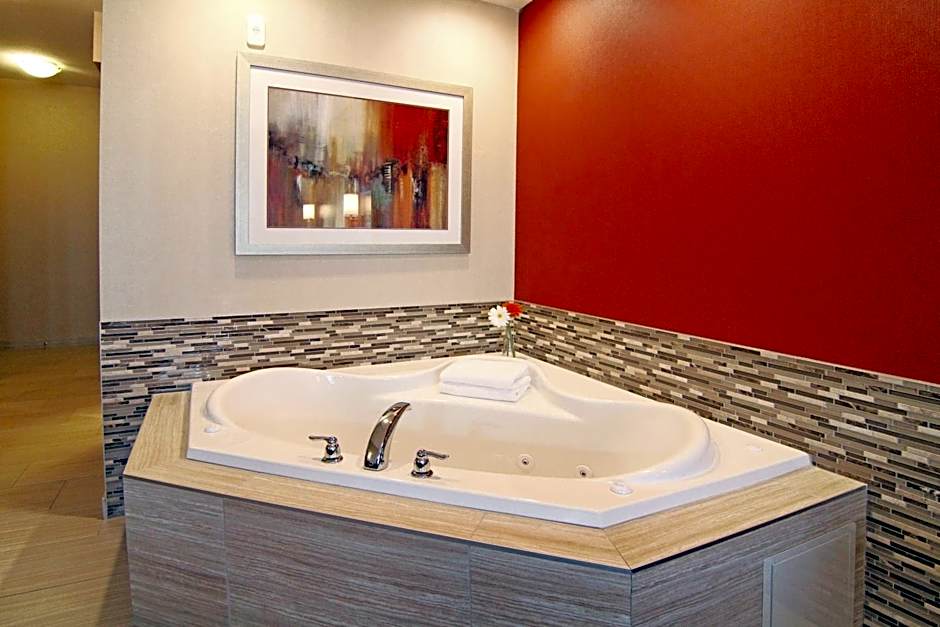 Holiday Inn Express and Suites Calgary University By IHG