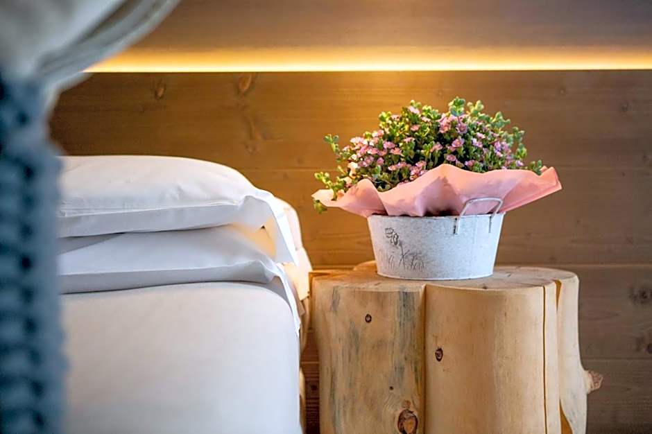 Chalet Tovel - Mountain Lake