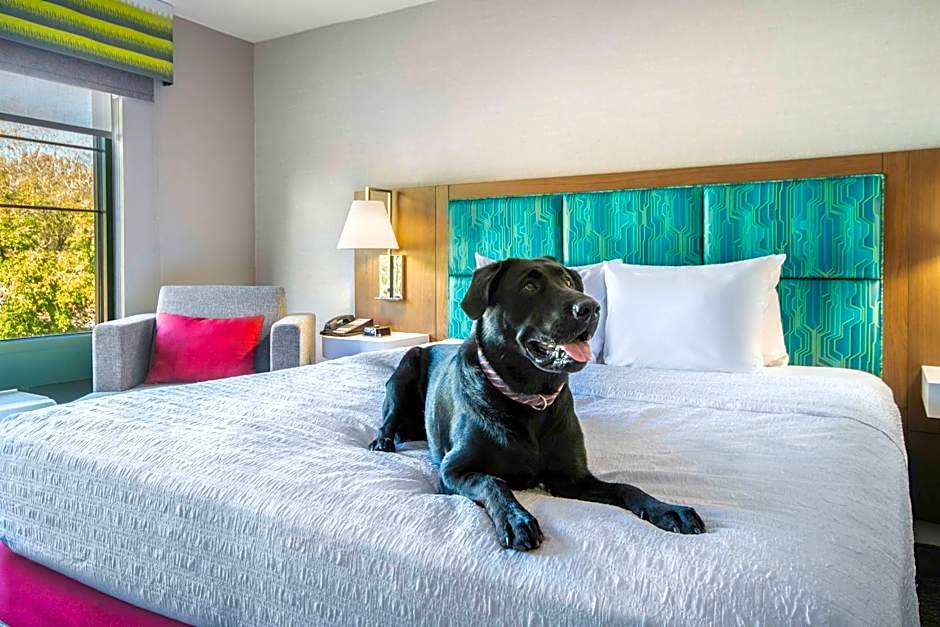 Hampton Inn By Hilton East Aurora