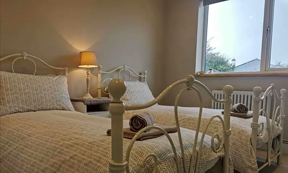 Iona 4 bed luxury in the heart of Bracklesham Bay