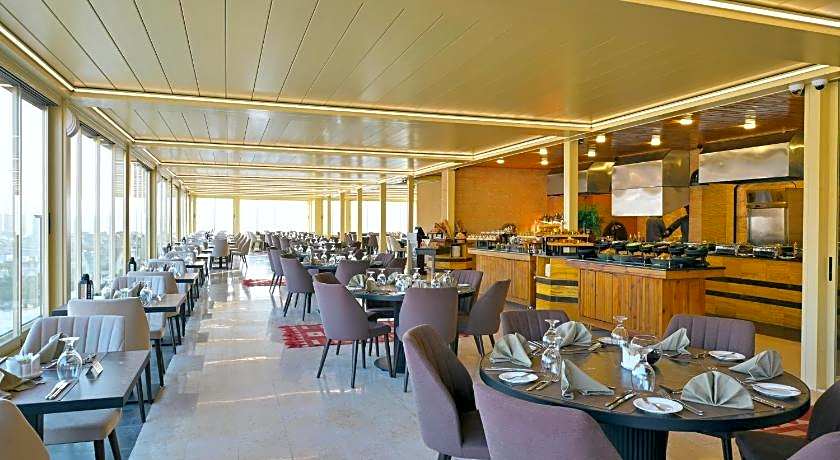 Petra Moon Hotel