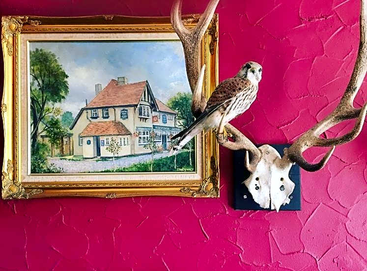 The Horseshoe and Castle