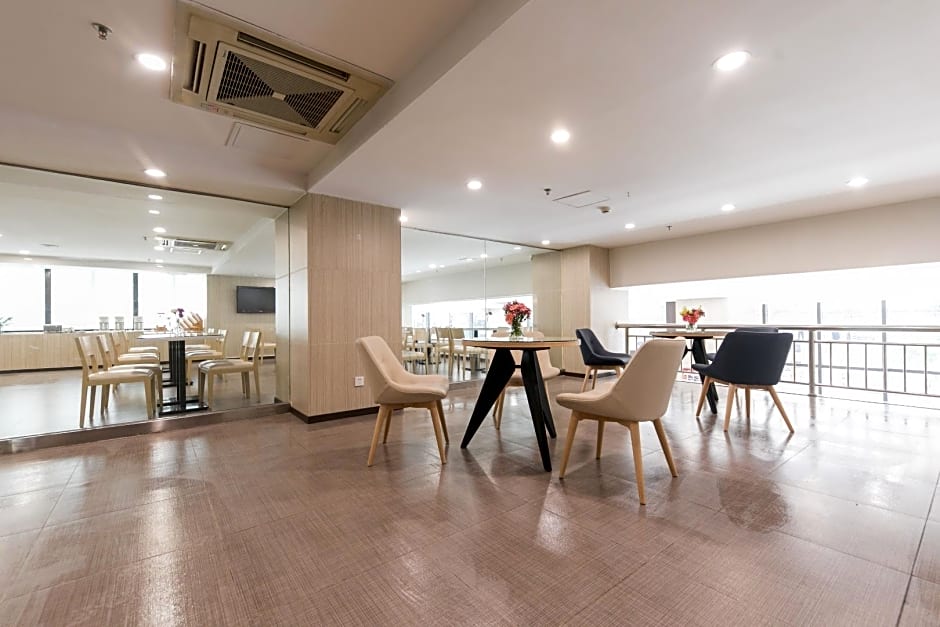 Hanting Hotel (Guangzhou Beijing Rd, Tianzi Pier)
