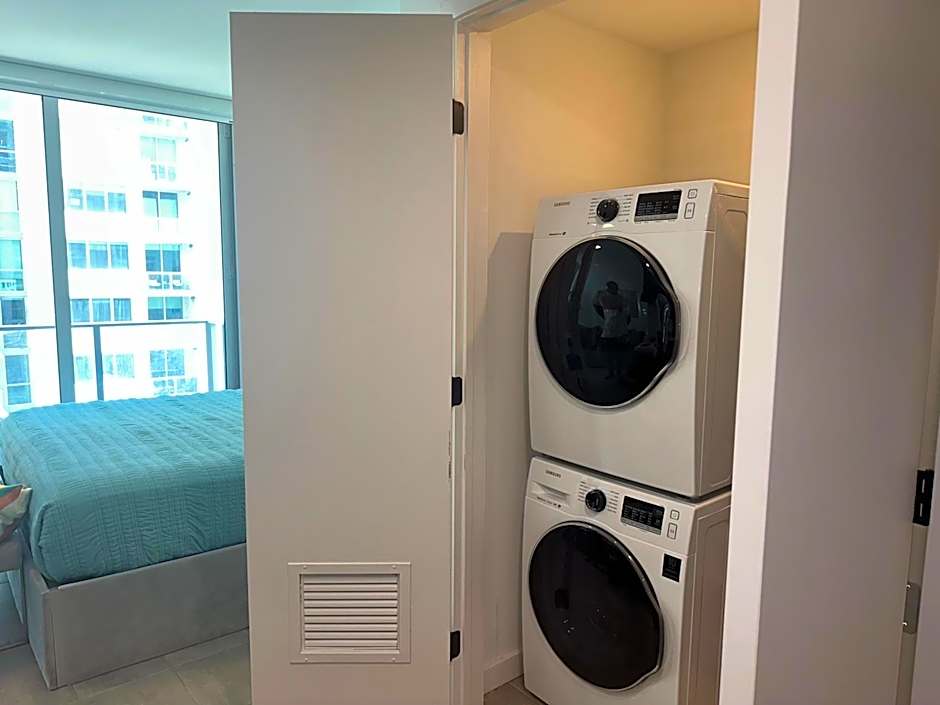 Comfortable Studio with King Bed and Queen Sofa-bed