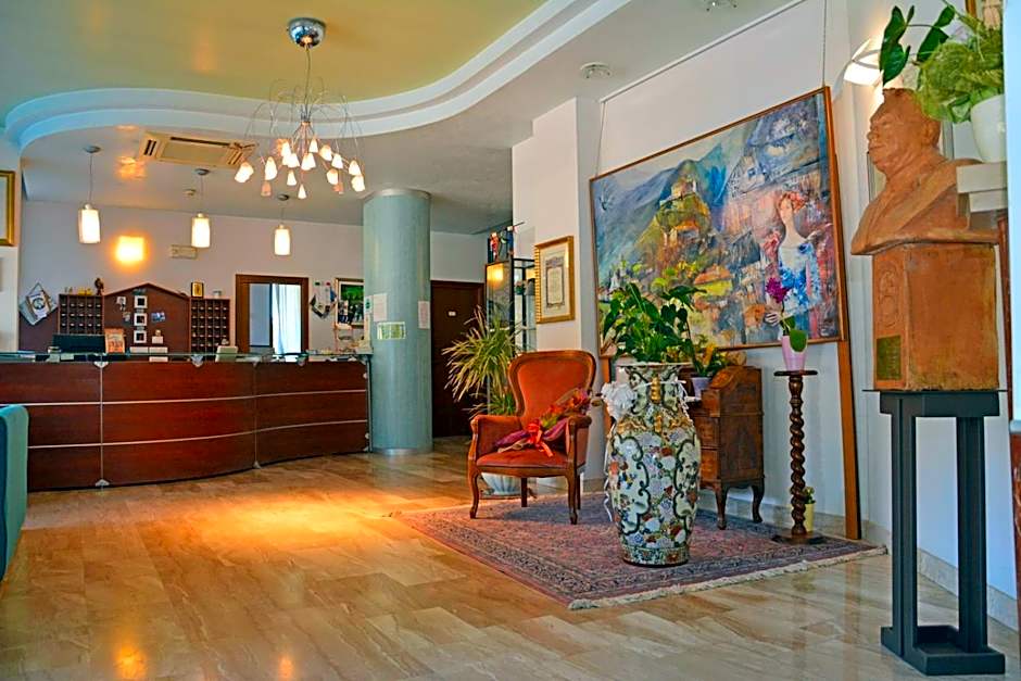 Hotel La Carica